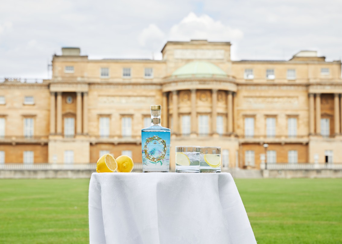 Buckingham Palace Is Now Selling Its Own Gin Lonely Planet 